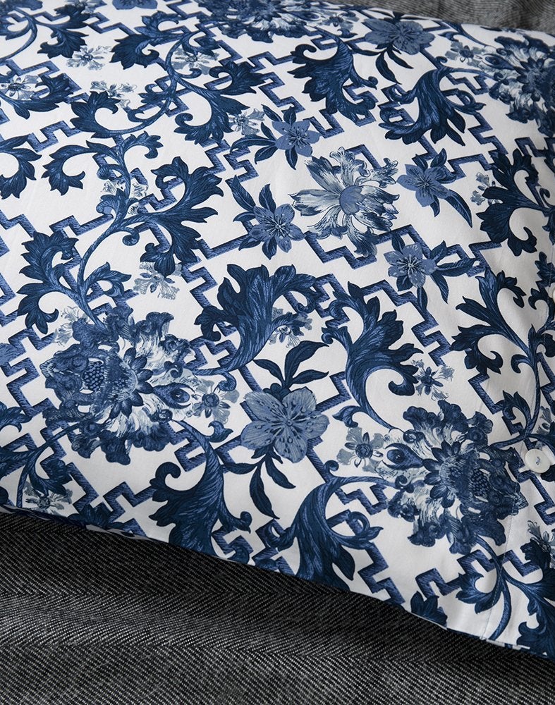 Eikei Luxury Duvet Cover Vintage Portuguese Tiles Multicolored Azulejos Medallion Denim Blue Pattern 3 Piece Cotton Bedding Set (King, Pottery Navy) - Image 4